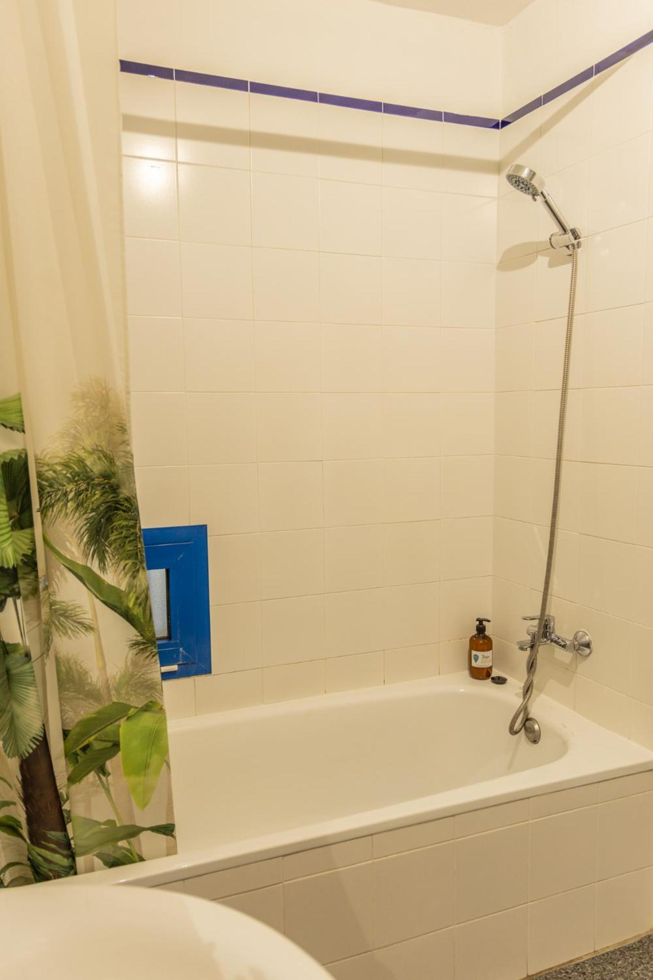 Tarifa Cozy House - Beach View & Balcony Екстер'єр фото