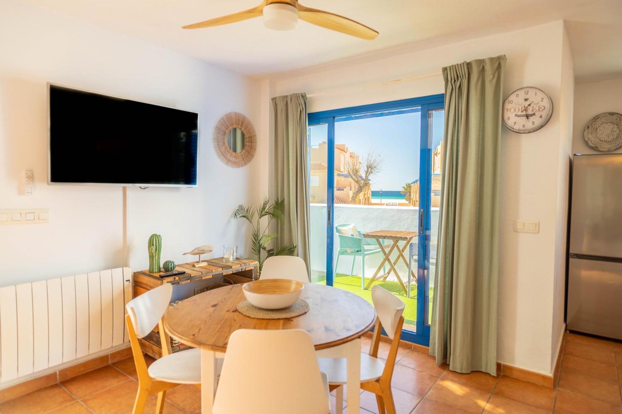Tarifa Cozy House - Beach View & Balcony Екстер'єр фото