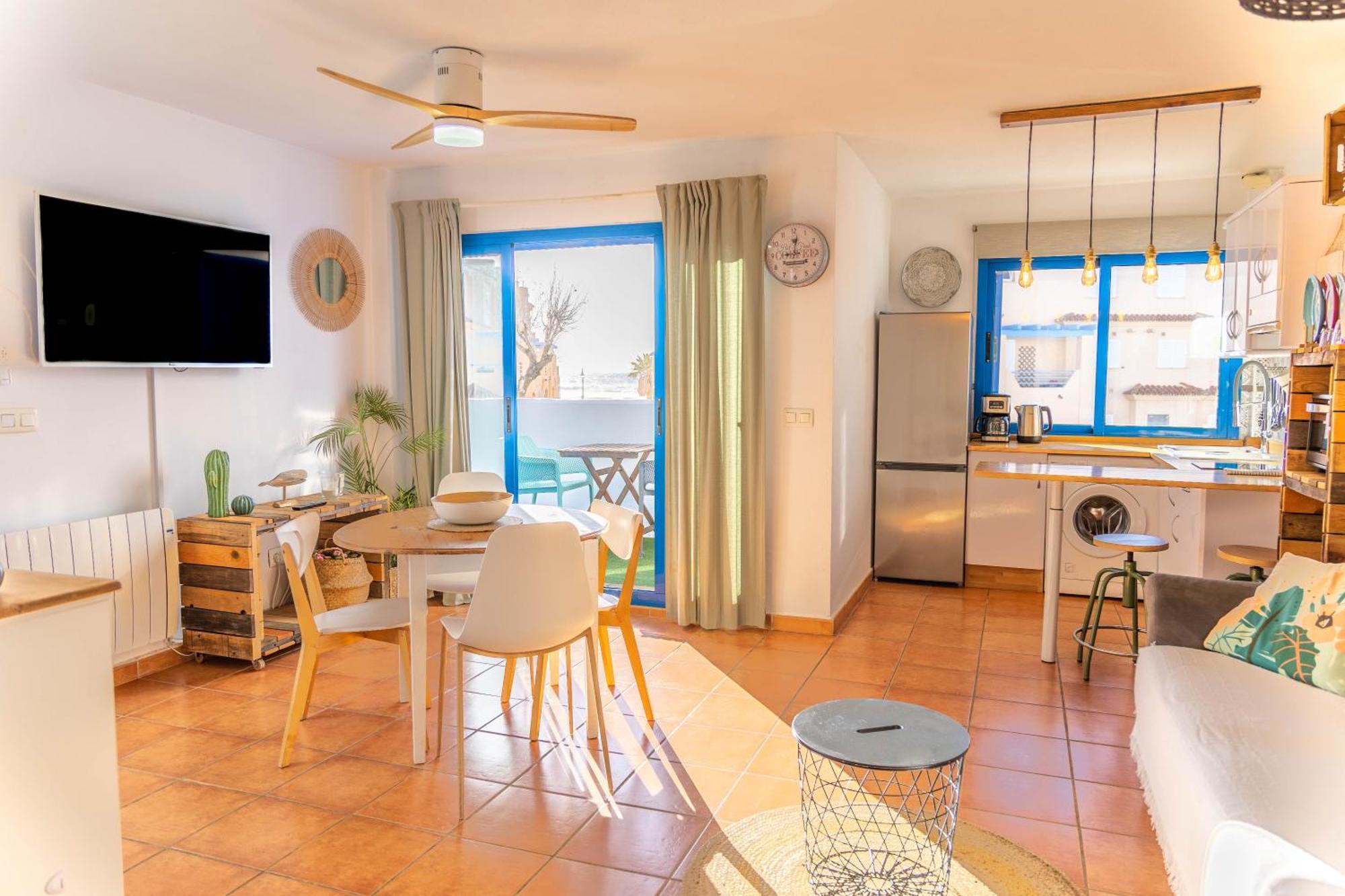 Tarifa Cozy House - Beach View & Balcony Екстер'єр фото